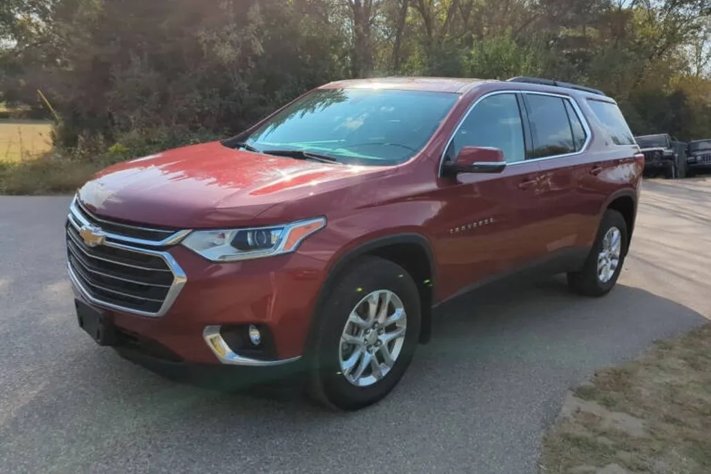 2020 Chevrolet Traverse Leather photo 1