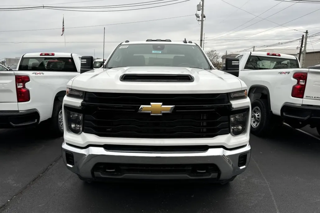 2024 Chevrolet Silverado 3500HD Work Truck photo 1