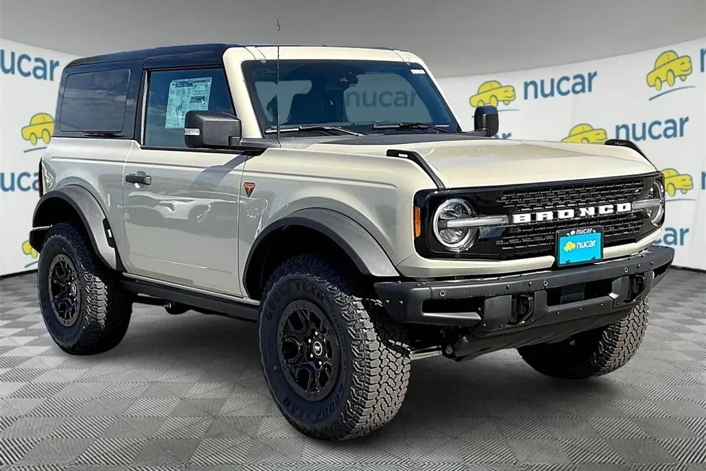 2025 Ford Bronco Badlands photo 1