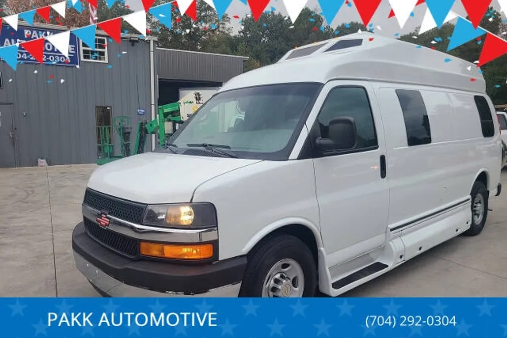 2013 Chevrolet Express 2500 Cargo photo 1
