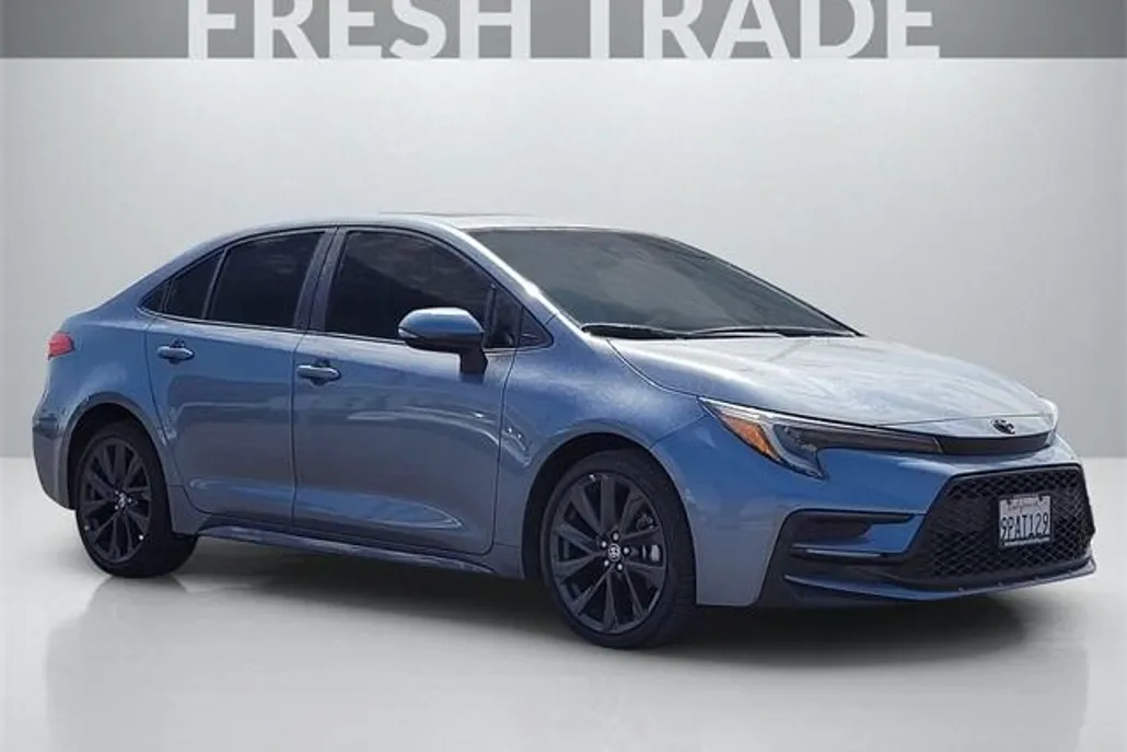 2024 Toyota Corolla SE Premium photo 1