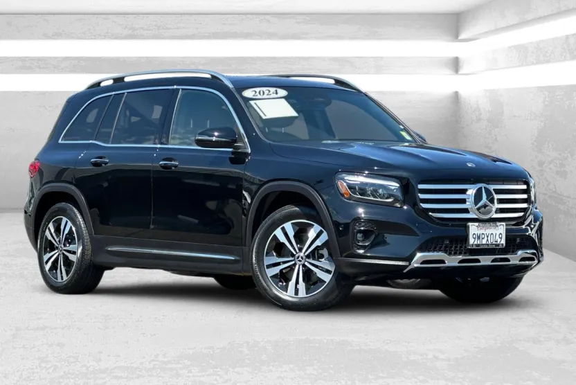 2024 Mercedes Benz GLB 250 4MATIC photo 1
