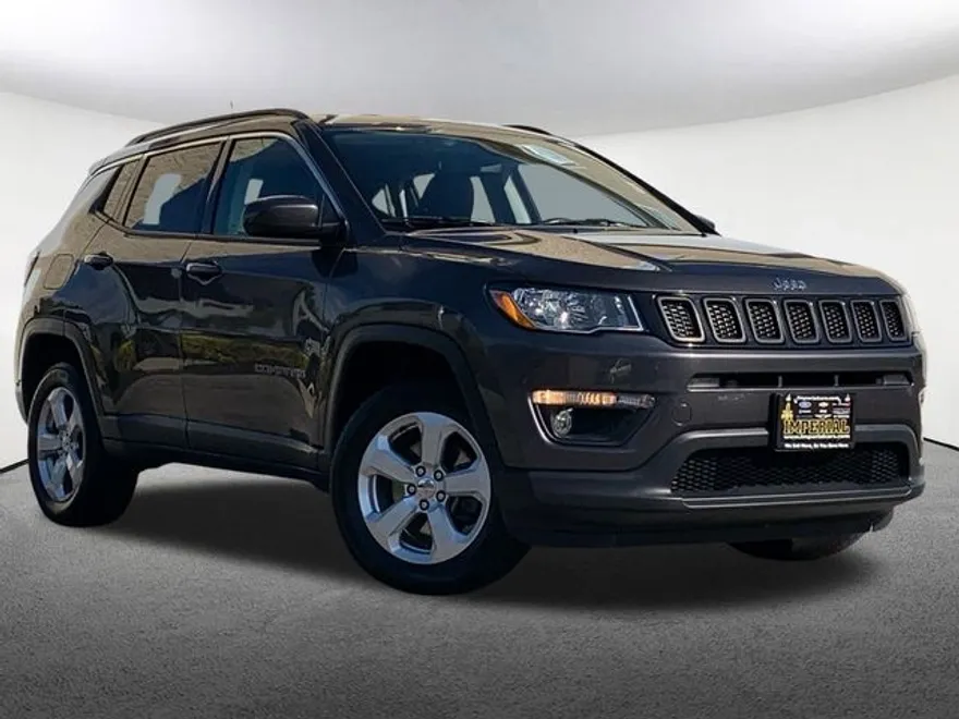 2019 Jeep Compass Latitude photo 1