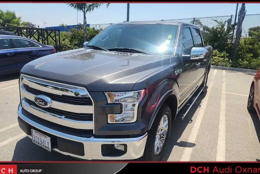 2017 Ford F-150 Lariat photo 1