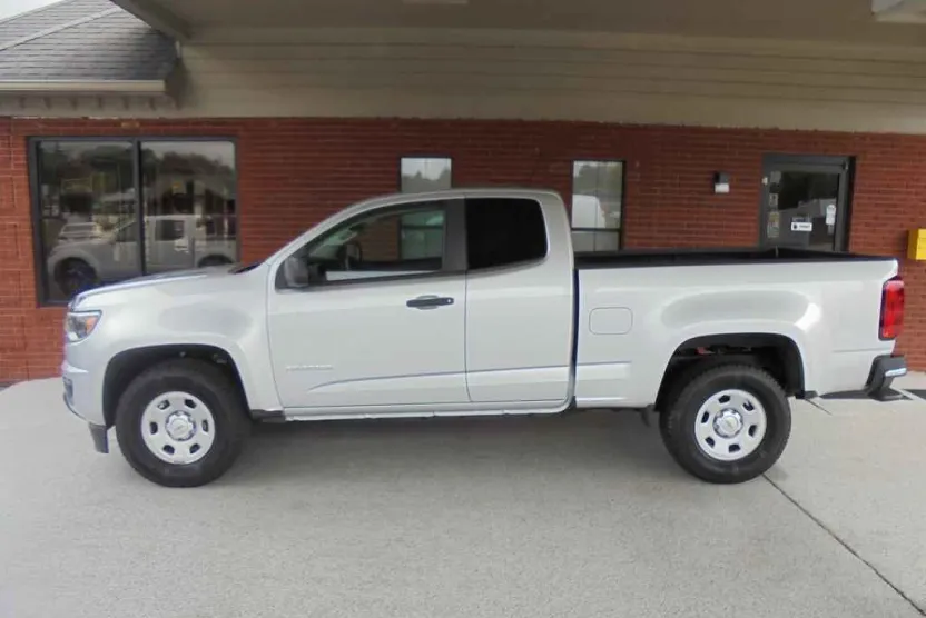 2016 Chevrolet Colorado LS photo 1