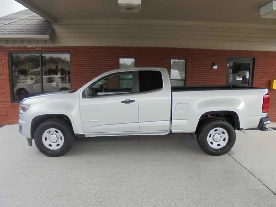 2016 Chevrolet Colorado LS photo 1
