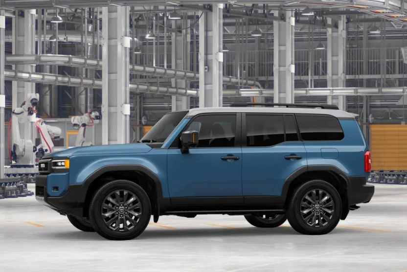 2025 Toyota Land Cruiser photo 1