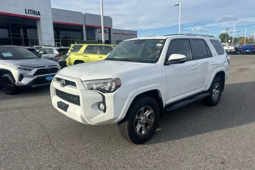 2018 Toyota 4Runner SR5 Premium photo 1
