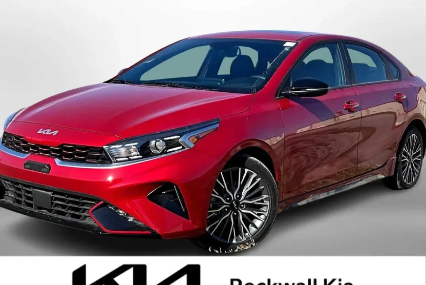 2024 Kia Forte GT-Line photo 1