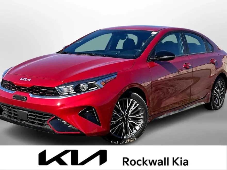 2024 Kia Forte GT-Line photo 1