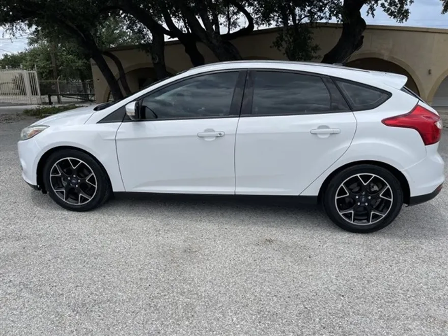 2014 Ford Focus SE photo 1