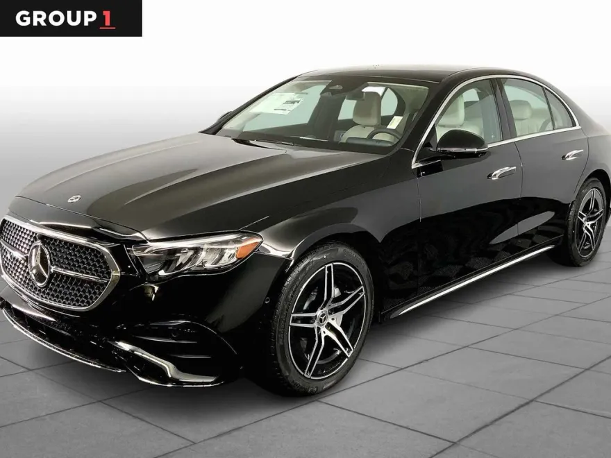 2025 Mercedes Benz E 350 4MATIC photo 1