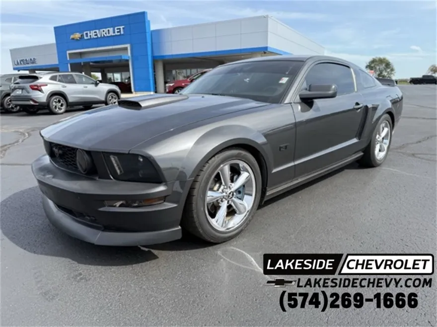2008 Ford Mustang GT photo 1