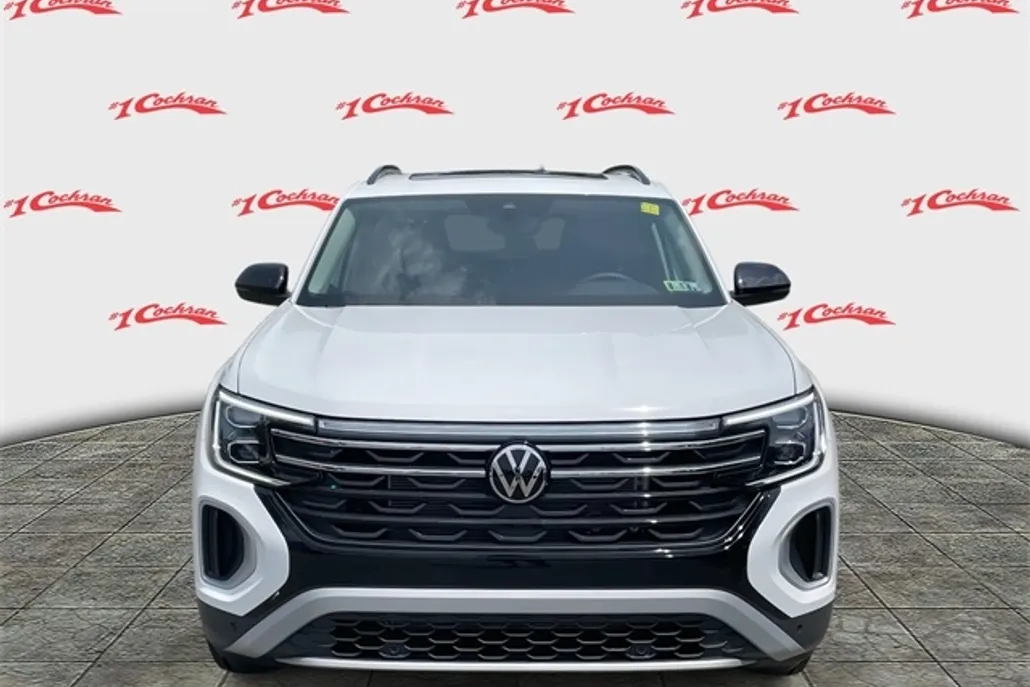 2025 Volkswagen Atlas Peak Edition SE photo 1
