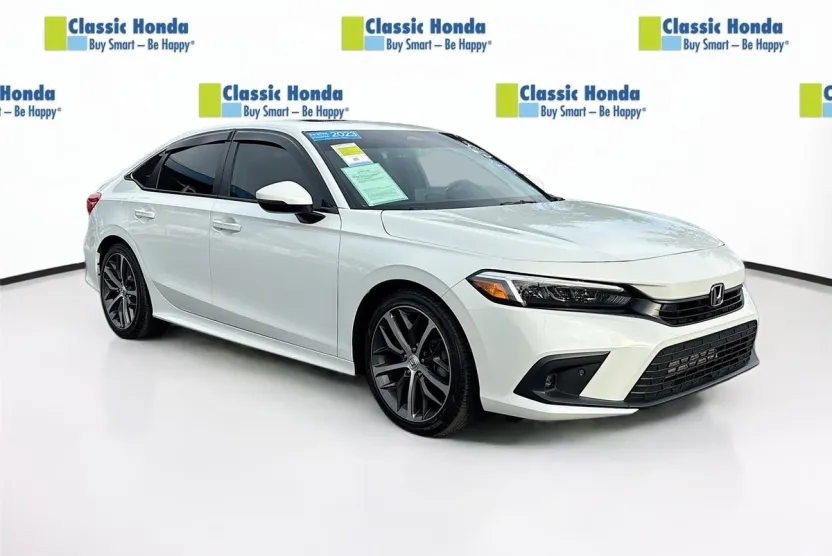 2023 Honda Civic Touring photo 1