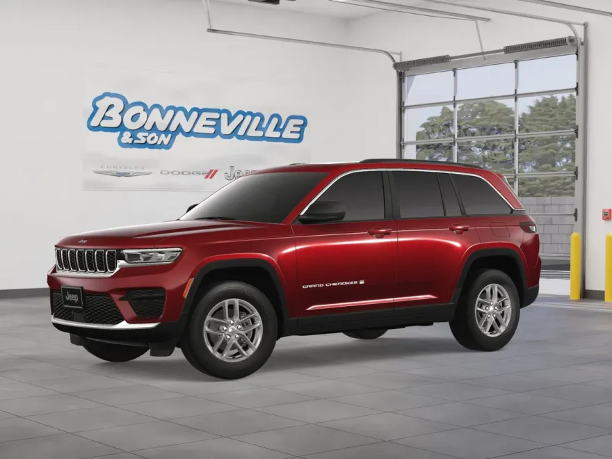2025 Jeep Grand Cherokee Laredo photo 1