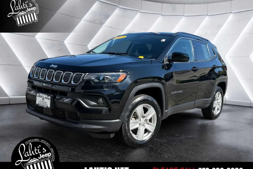 2022 Jeep Compass Latitude photo 1