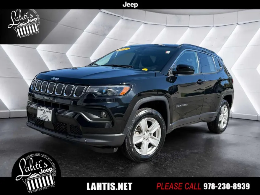 2022 Jeep Compass Latitude photo 1
