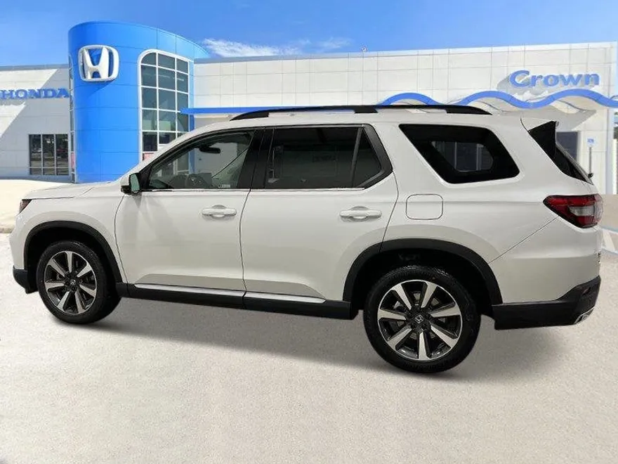 2025 Honda Pilot Elite photo 1
