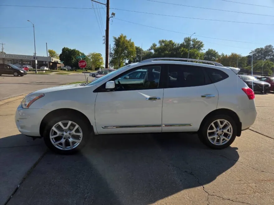 2013 Nissan Rogue SV SL photo 1