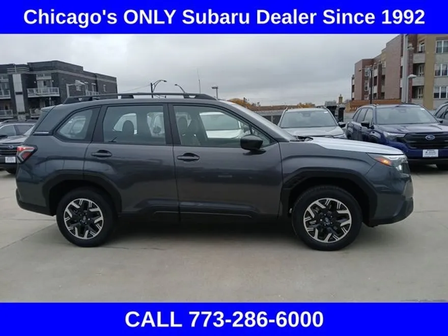 2025 Subaru Forester Base photo 1