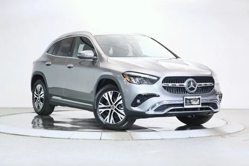 2025 Mercedes Benz GLA 250 4MATIC photo 1