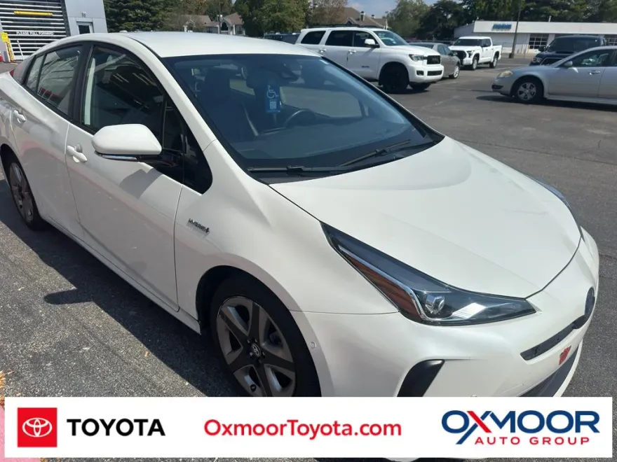 2020 Toyota Prius Limited photo 1