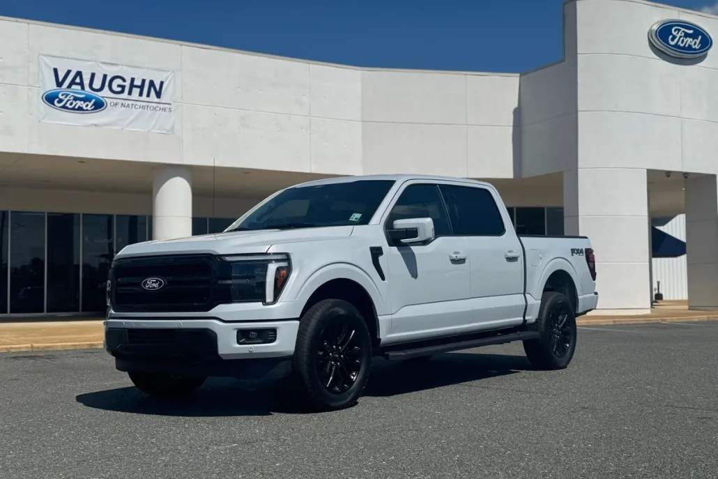2025 Ford F-150 Lariat photo 1