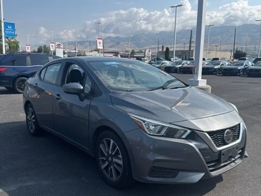 2021 Nissan Versa 1.6 SV photo 1