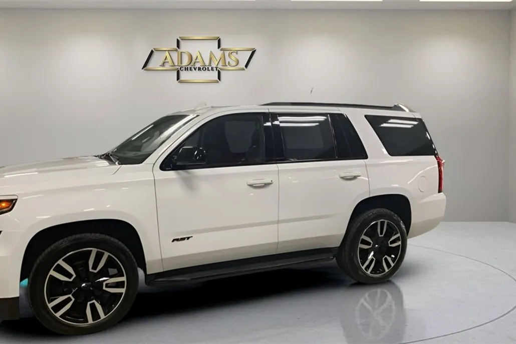 2019 Chevrolet Tahoe LT photo 1