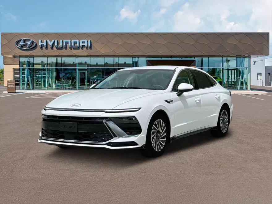 2025 Hyundai Sonata Hybrid SEL photo 1