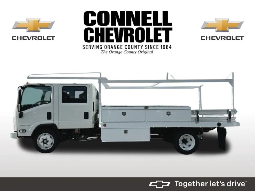 2024 Chevrolet Silverado photo 1