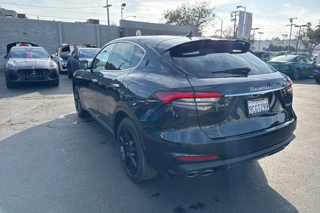 2022 Maserati Levante Modena photo 1