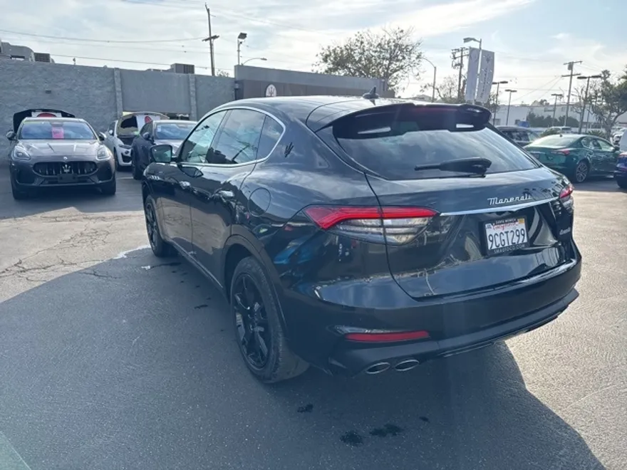 2022 Maserati Levante Modena photo 1