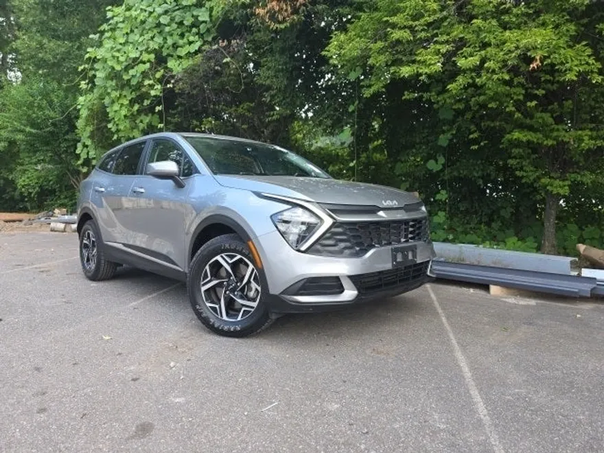 2023 Kia Sportage LX photo 1