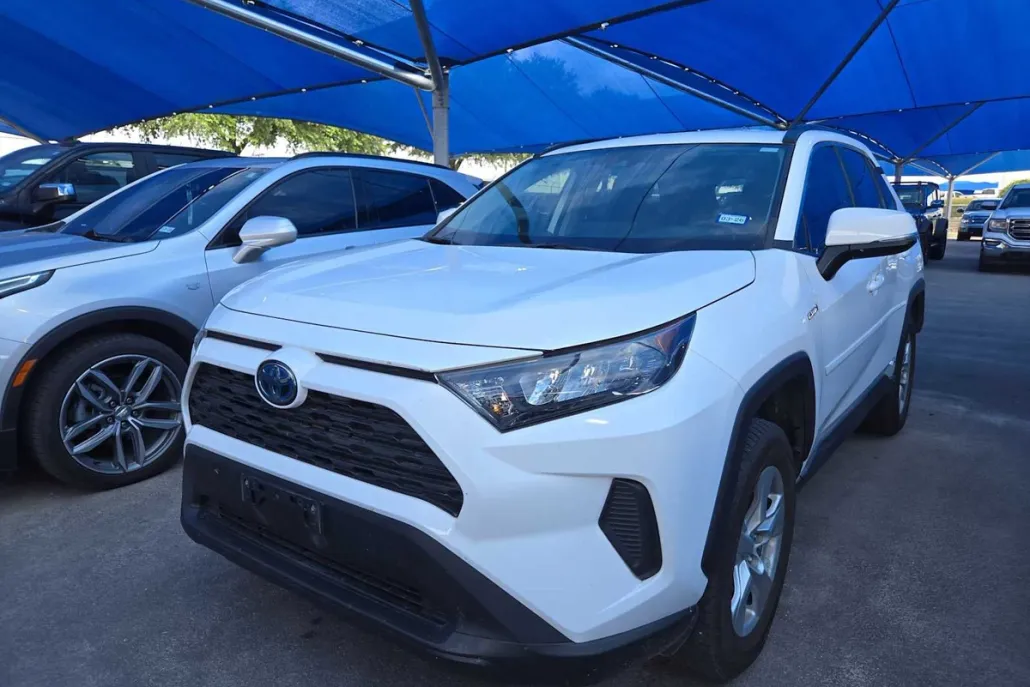 2020 Toyota RAV4 Hybrid LE photo 1