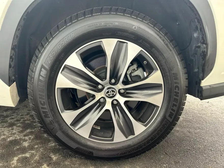 2023 Hyundai Santa Fe SEL photo 1