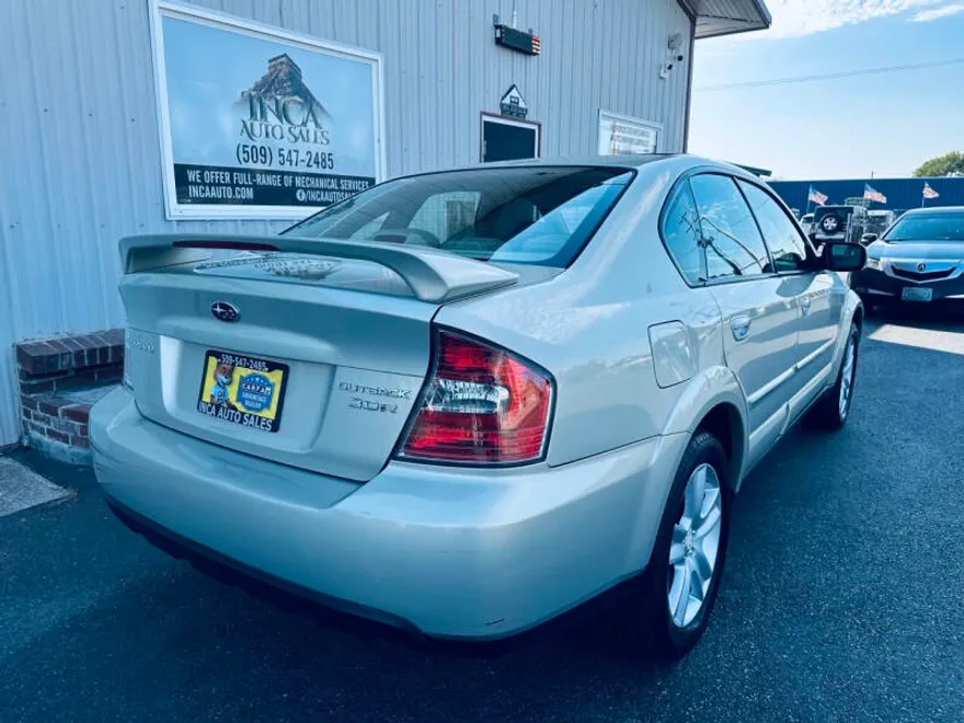 2005 Subaru Outback 3.0 R photo 1