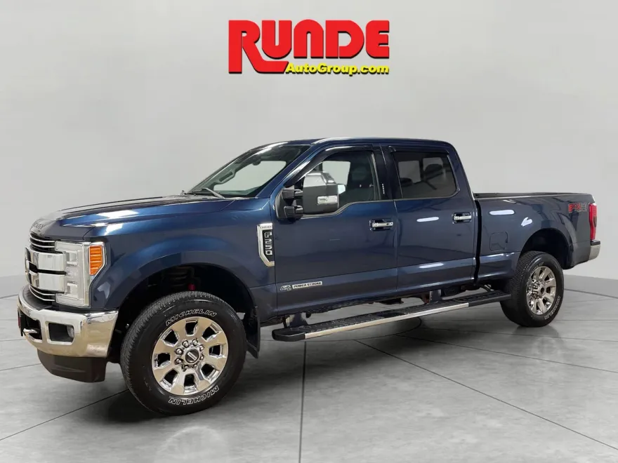 2017 Ford F-250 Lariat FX4 photo 1