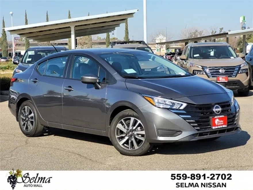 2025 Nissan Versa 1.6 SV photo 1