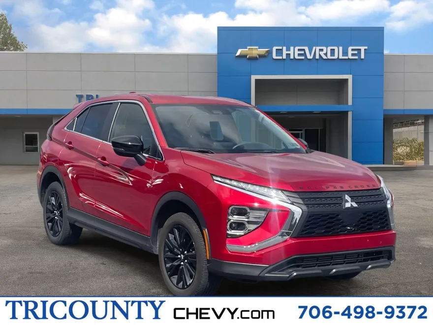 2024 Mitsubishi Eclipse Cross LE photo 1