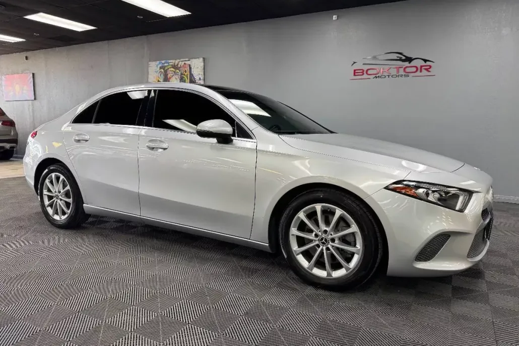 2020 Mercedes Benz A 220 photo 1