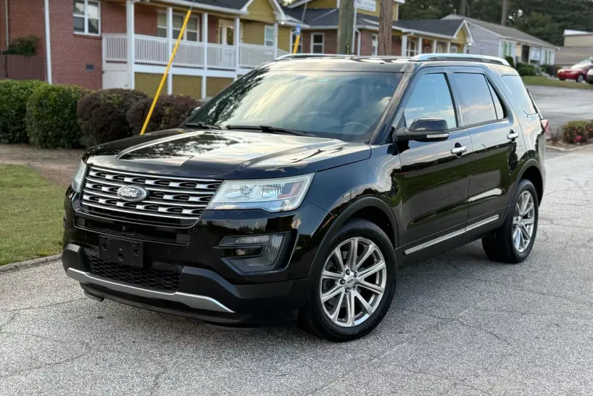 2016 Ford Explorer Limited Sport photo 1