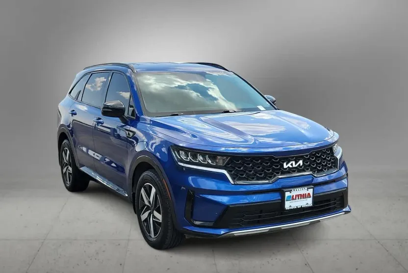2022 Kia Sorento S photo 1