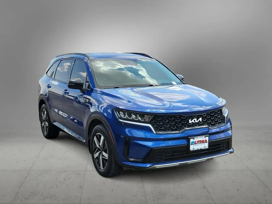 2022 Kia Sorento S photo 1
