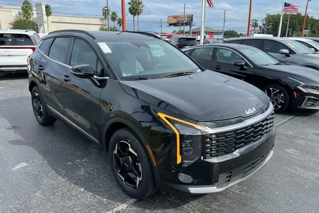 2026 Kia Sportage Hybrid EX photo 1