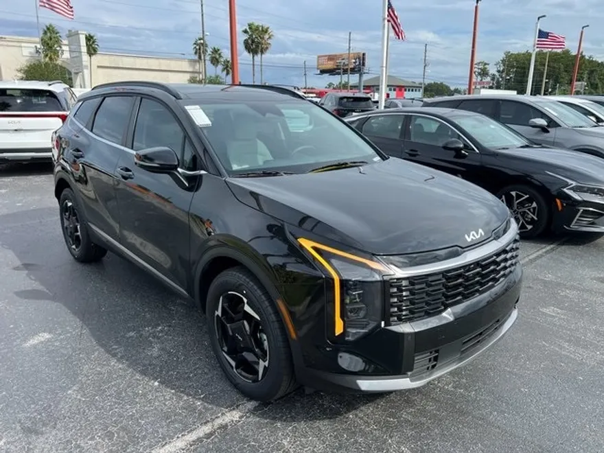 2026 Kia Sportage Hybrid EX photo 1