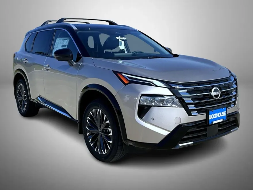 2026 Nissan Rogue Platinum photo 1