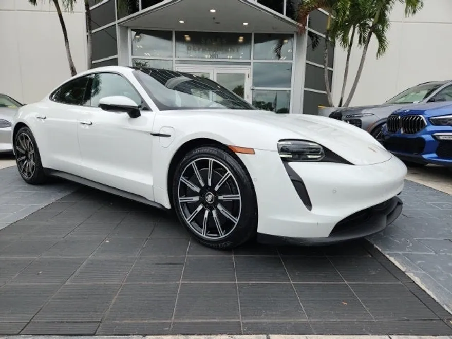 2022 Porsche Taycan Base photo 1
