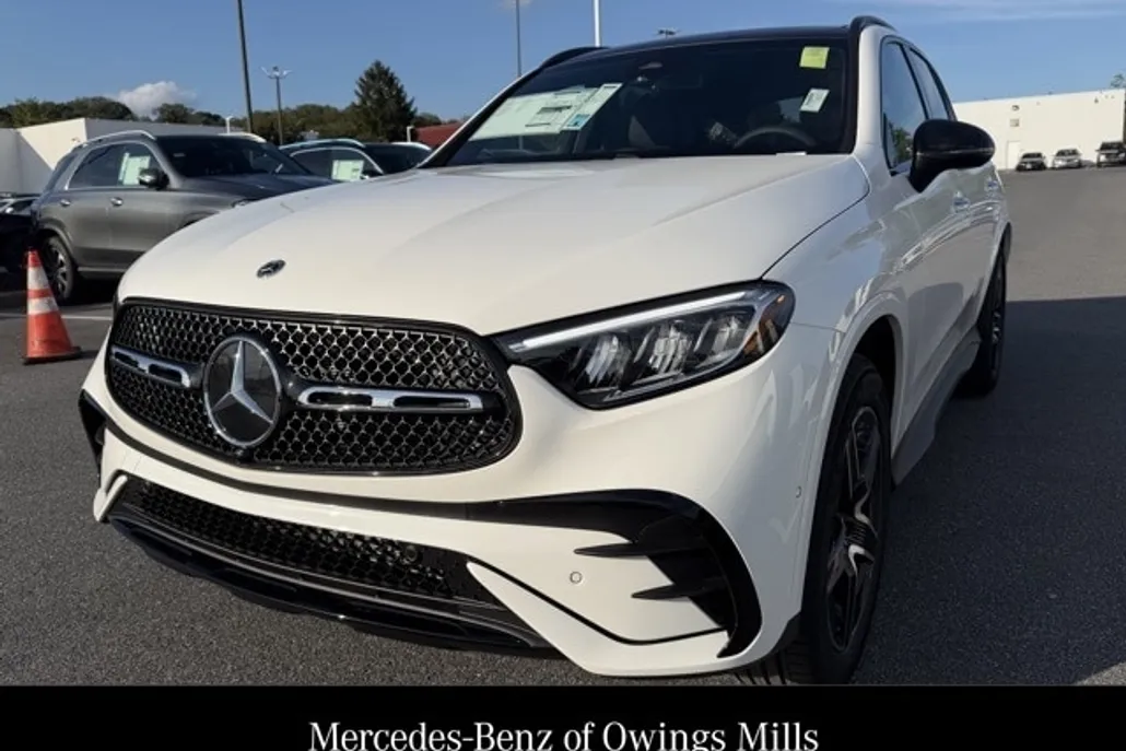 2026 Mercedes Benz GLC 300 4MATIC photo 1